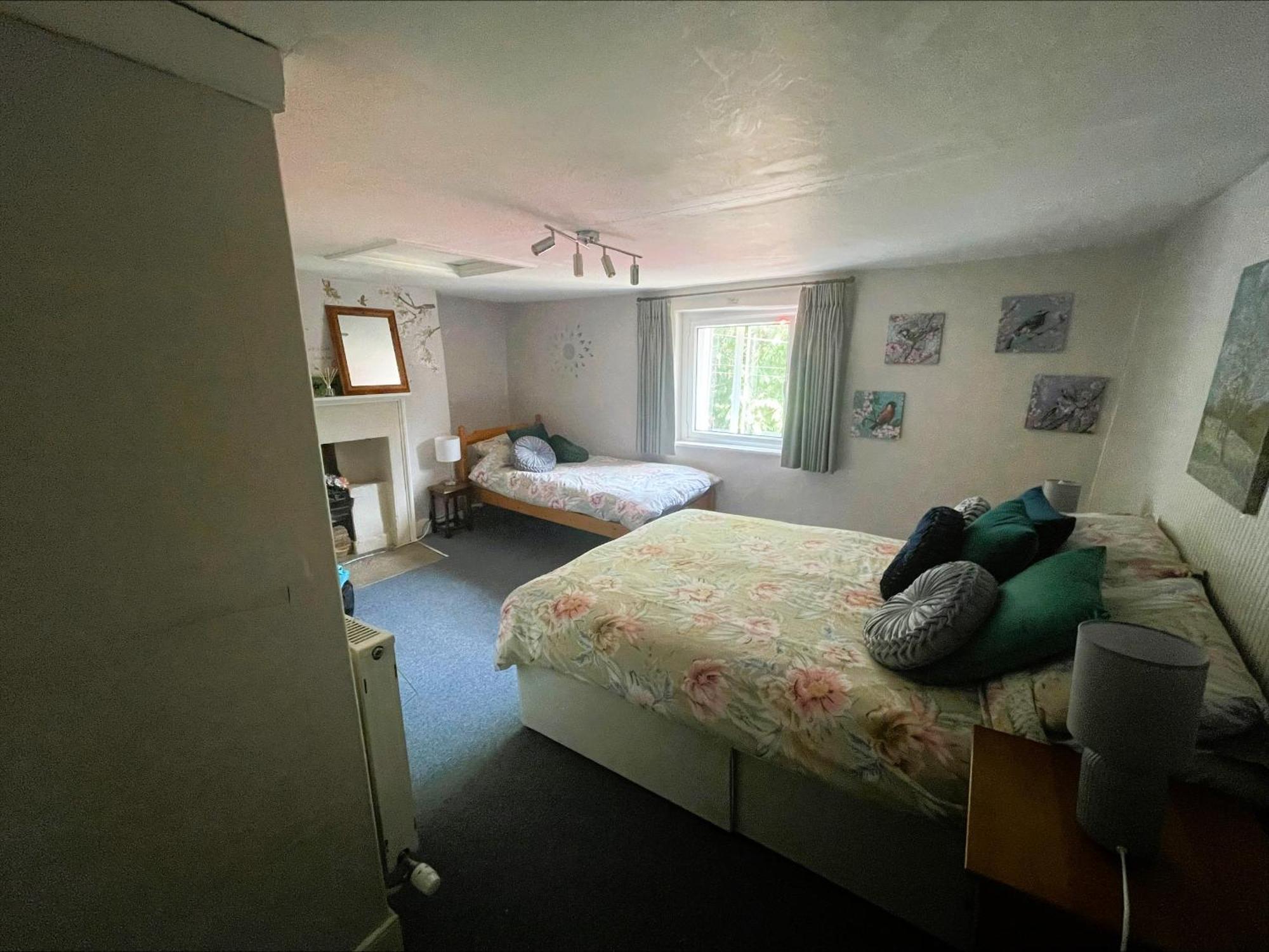 Beautiful Townhouse Next To Royal Victoria Park And Botanical Gardens Within Easy Walking Distance To Bath City Centre Екстер'єр фото